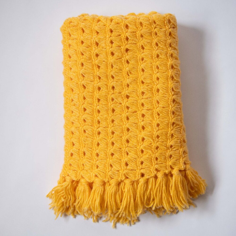 Vintage Knit Fringe Lap Throw Blanket in Bright Yellow